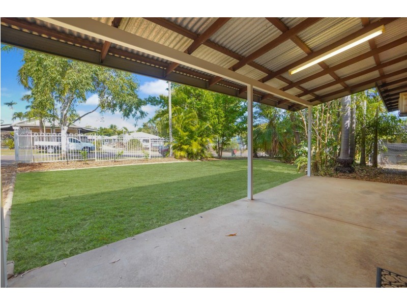 5 Rosetta Street, Gray NT 0830