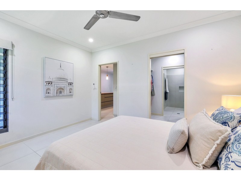 2/84 Newmarch Street, Muirhead NT 0810