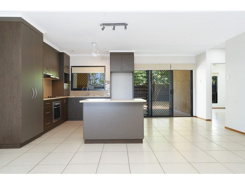 2/10 Davis Court, Rosebery NT 0832