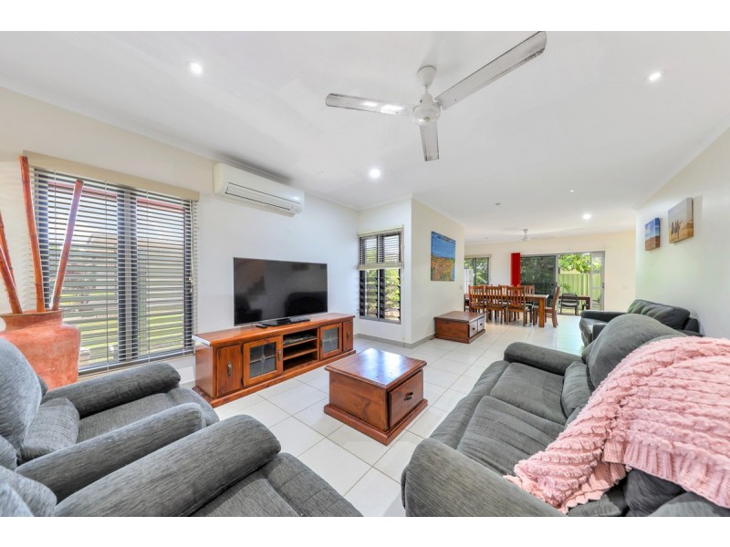 1 & 2/66 Asche, Muirhead NT 0810