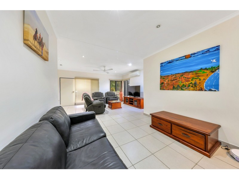 1 & 2/66 Asche, Muirhead NT 0810