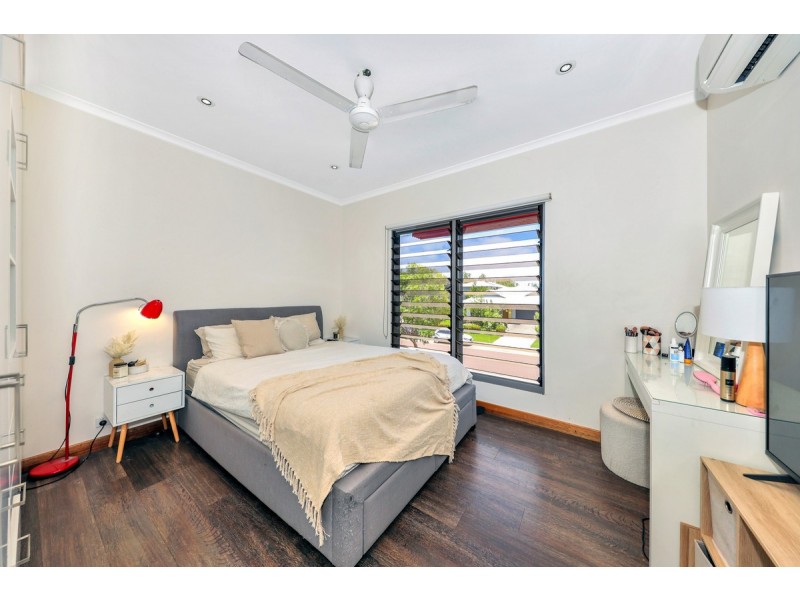 1 & 2/66 Asche, Muirhead NT 0810