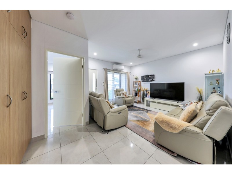 7 Balikpapan Court, Johnston NT 0832