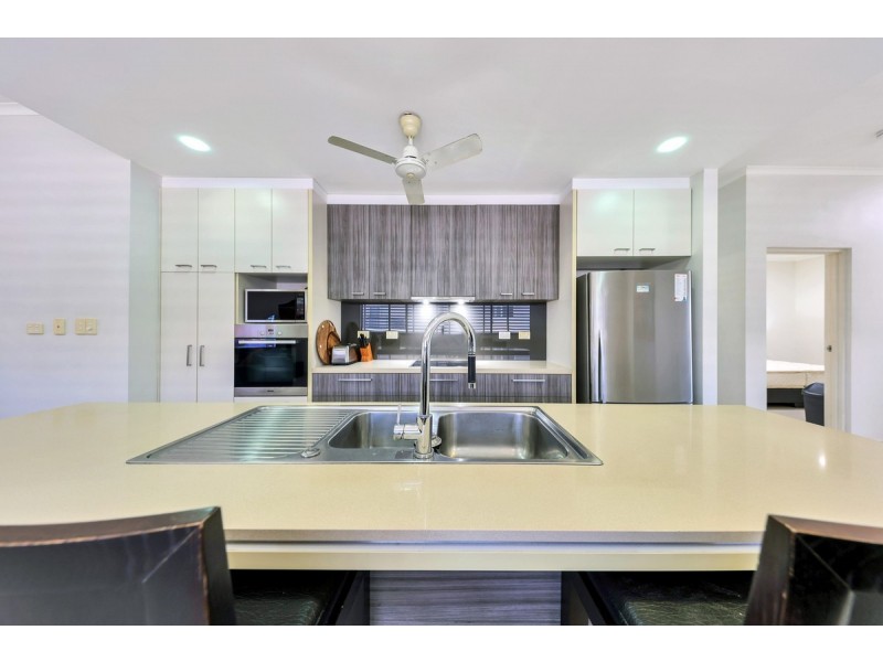 25/3 packard Place, Darwin City NT 0800