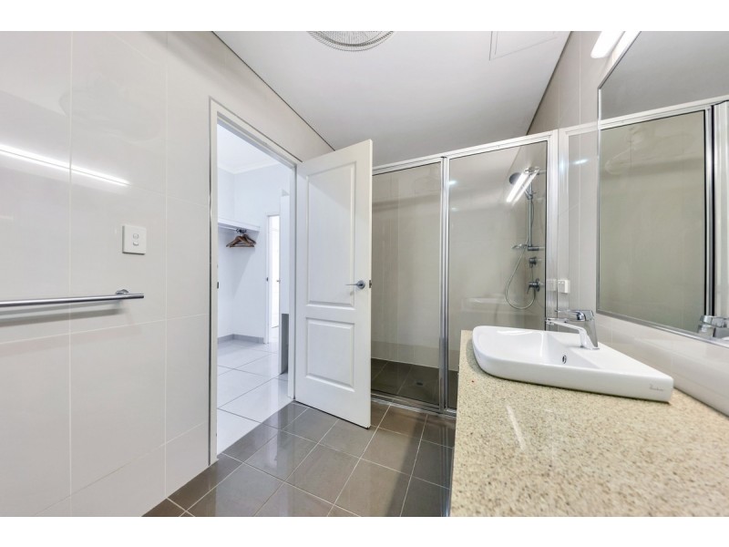 25/3 packard Place, Darwin City NT 0800