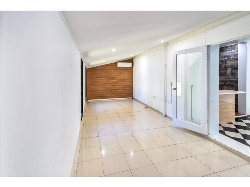 4 Samson Crt, Malak NT 0812