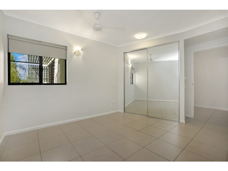 11E/174 Forrest Parade, Rosebery NT 0832