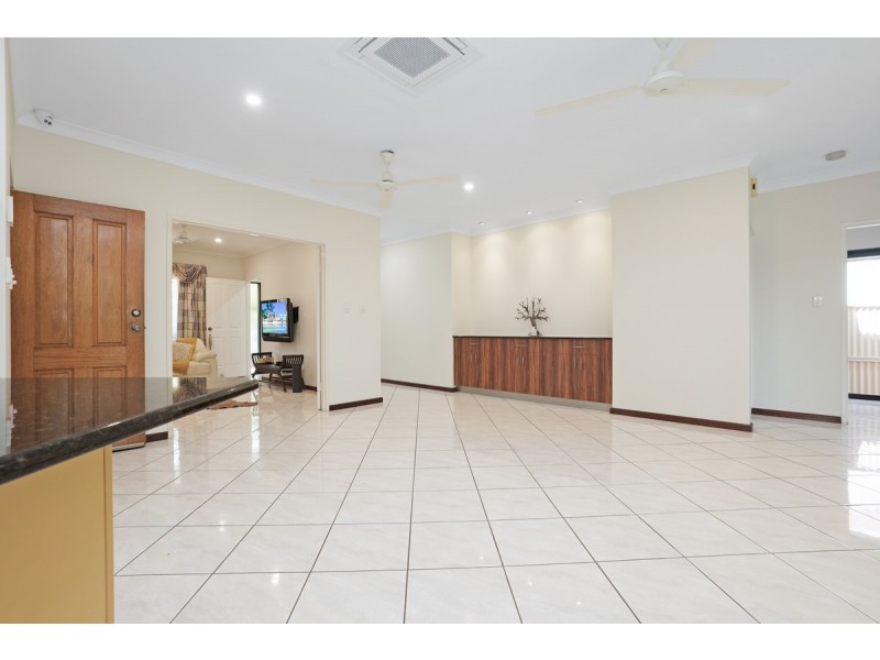 14 Villaflor Crescent, Woolner NT 0820