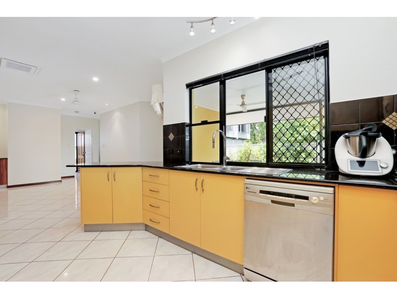14 Villaflor Crescent, Woolner NT 0820