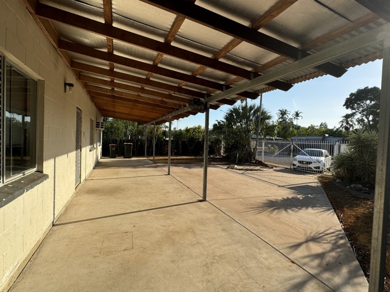 24 Kafcaloudes Crescent, Moulden NT 0830