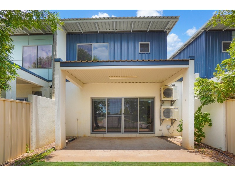 13/8 Camm Street, Johnston NT 0832