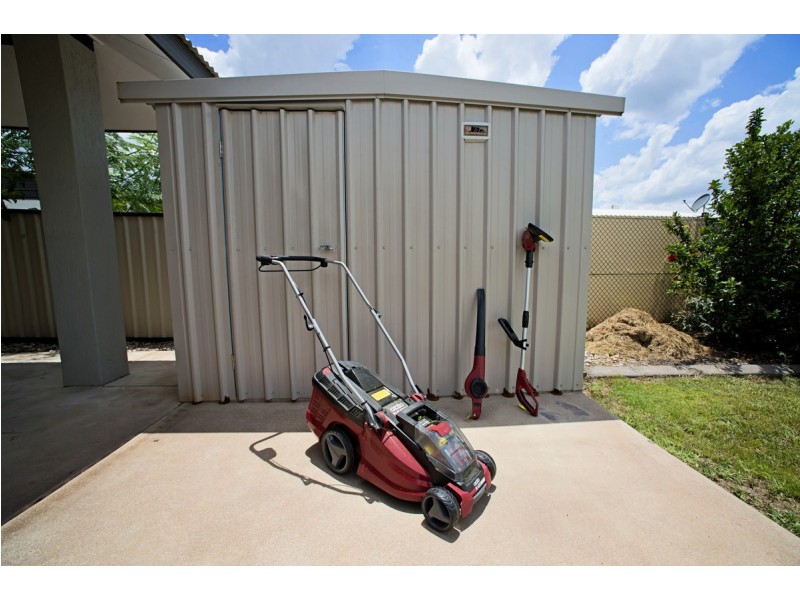240 Farrar Boulevard, Johnston NT 0832