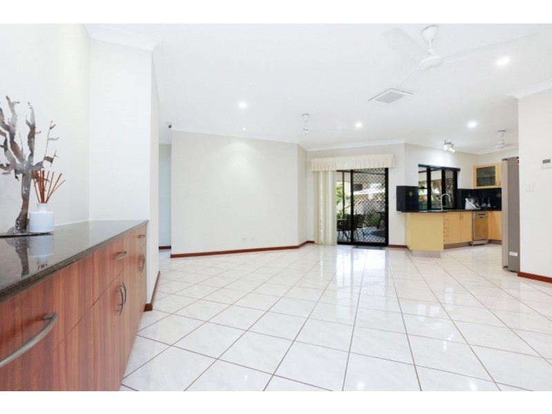 14 Villaflor Crescent, Woolner NT 0820