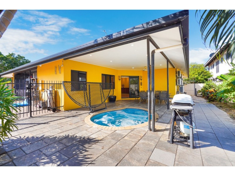 14 Villaflor Crescent, Woolner NT 0820