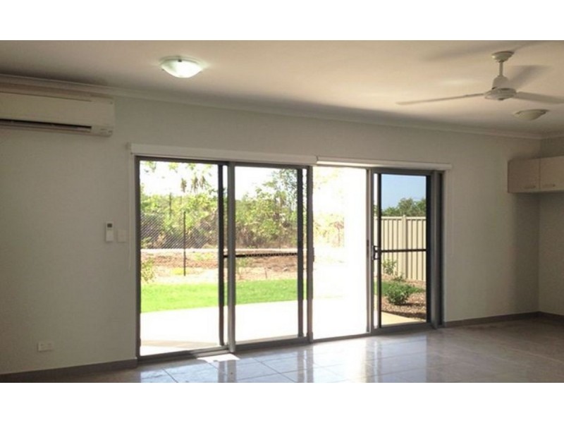 9/8 Camm Street, Johnston NT 0832