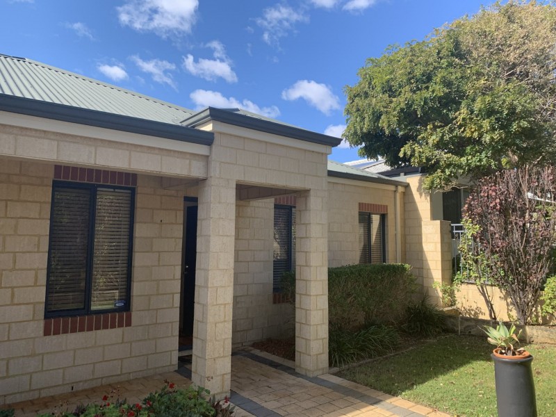 96a Calais Rd, Wembley Downs WA 6019