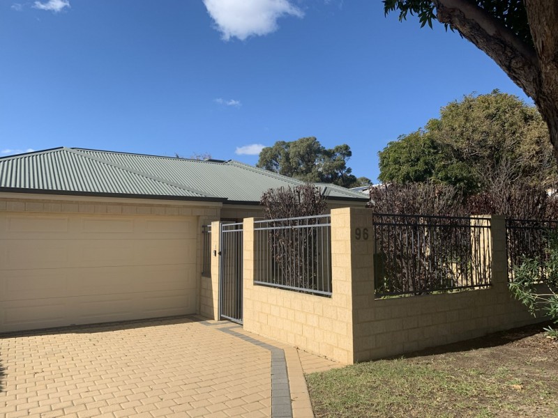 96a Calais Rd, Wembley Downs WA 6019