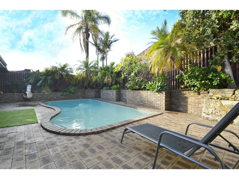 12 Stoke Rise, Kingsley WA 6026