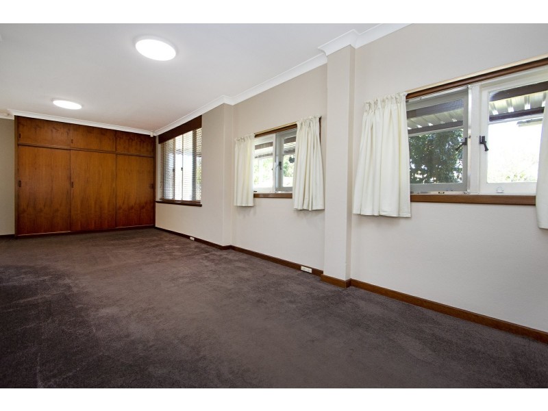 30 Getting Street, Lathlain WA 6100