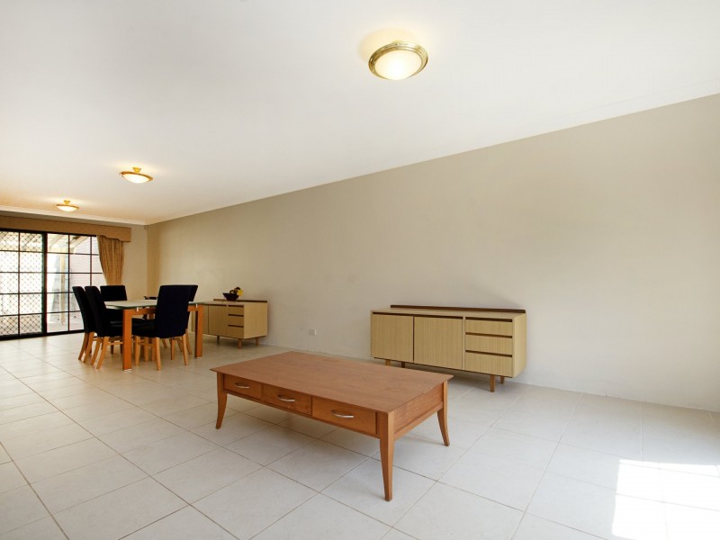 2/13 Hardy Road, Bassendean WA 6054