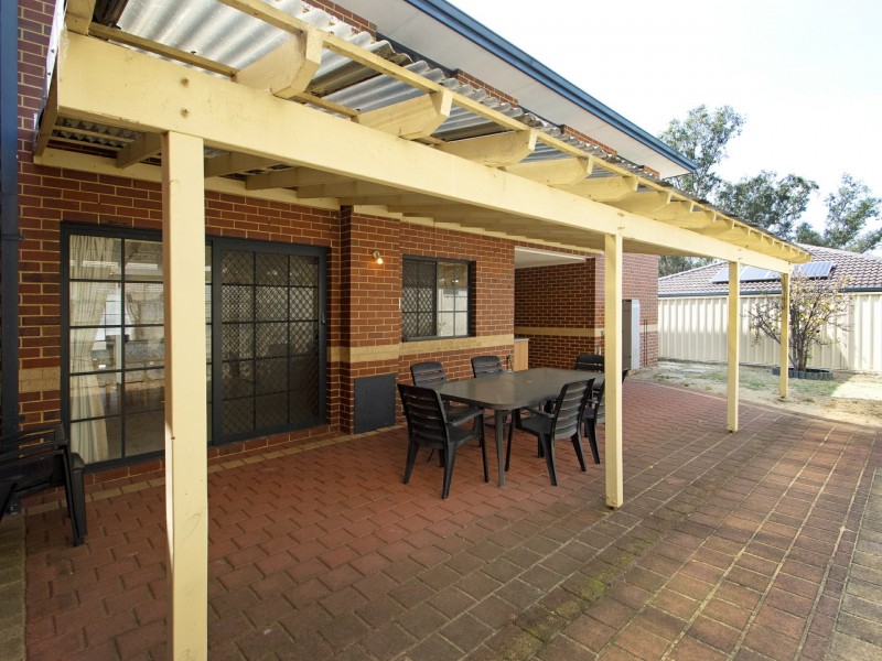 2/13 Hardy Road, Bassendean WA 6054