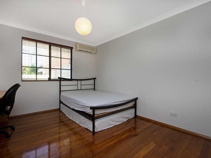 2/13 Hardy Road, Bassendean WA 6054