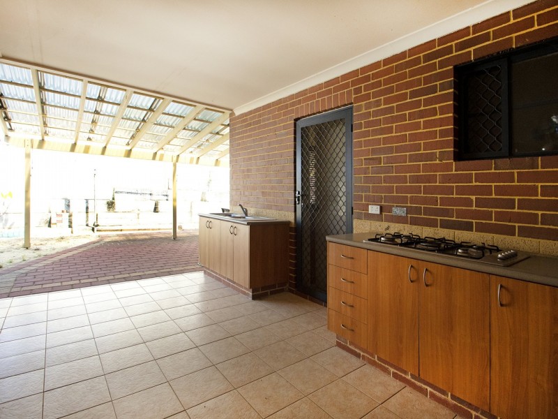 2/13 Hardy Road, Bassendean WA 6054