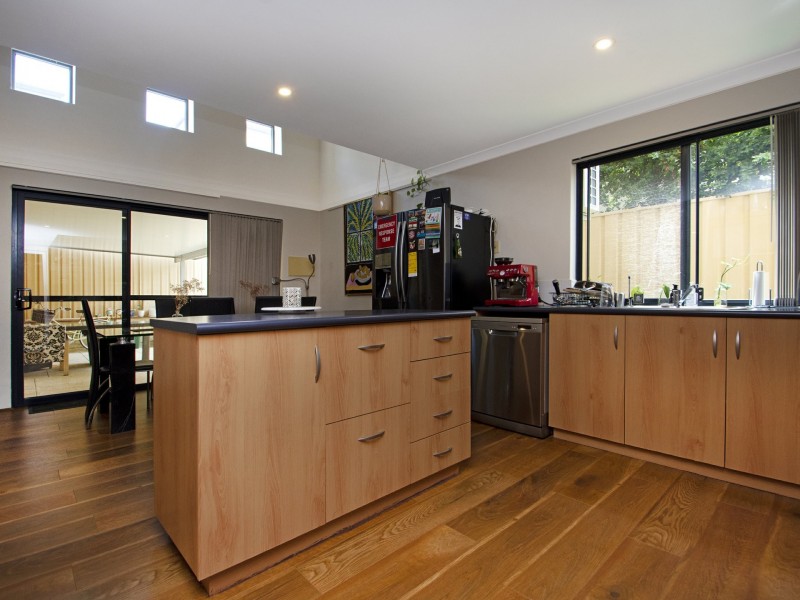 125a Westview St, Scarborough WA 6019