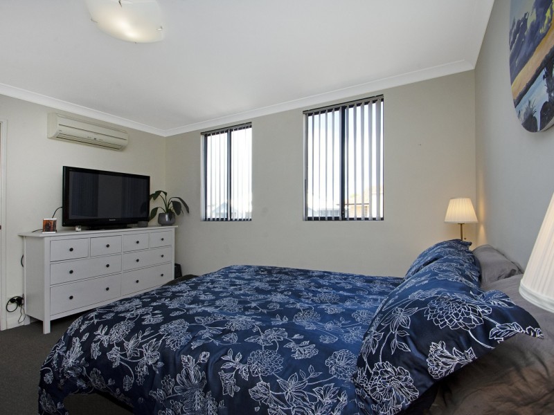 125a Westview St, Scarborough WA 6019