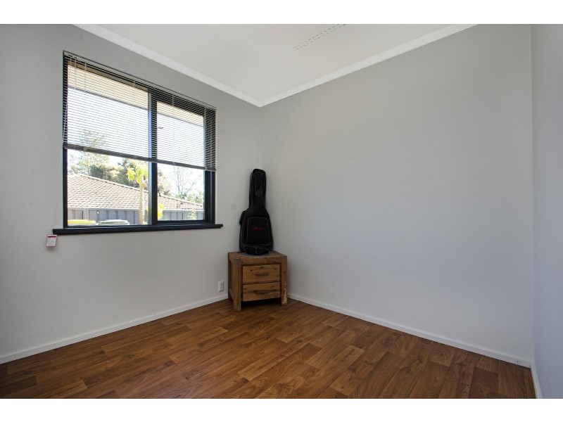 8A Monarch Court, Wanneroo WA 6065