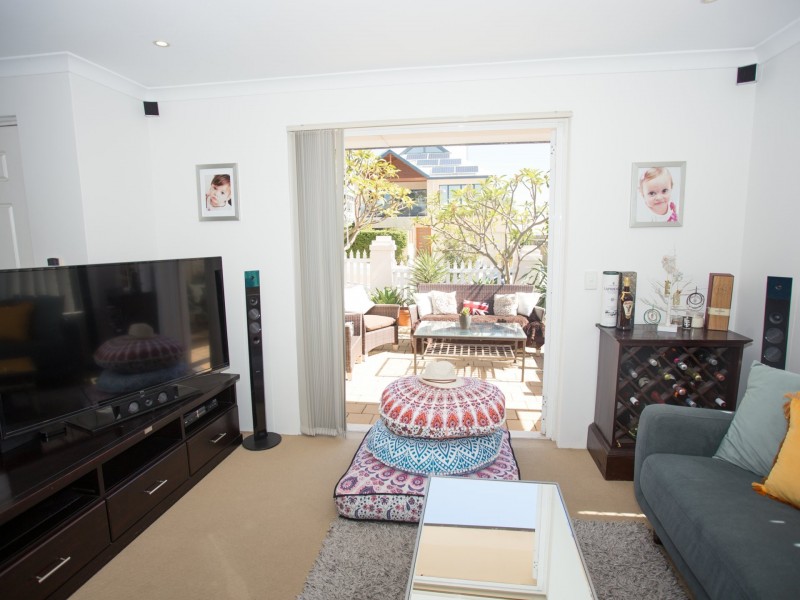 68 Sackville  Terrace, Scarborough WA 6019