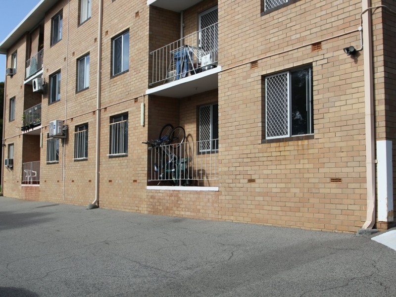 2/6 Minora Place, Rivervale WA 6103