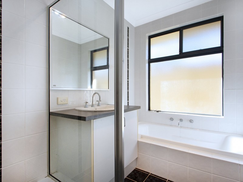 56 Landsdale Road, Darch WA 6065