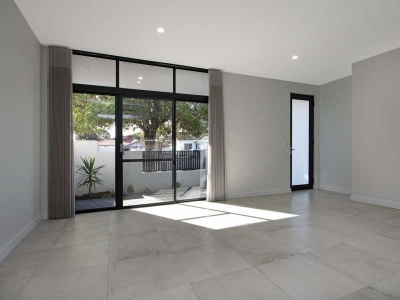 132 Gladstone Road, Rivervale WA 6103