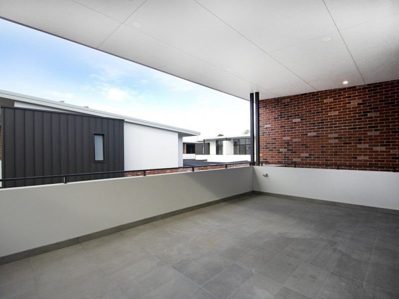 2/134 Gladstone Road, Rivervale WA 6103