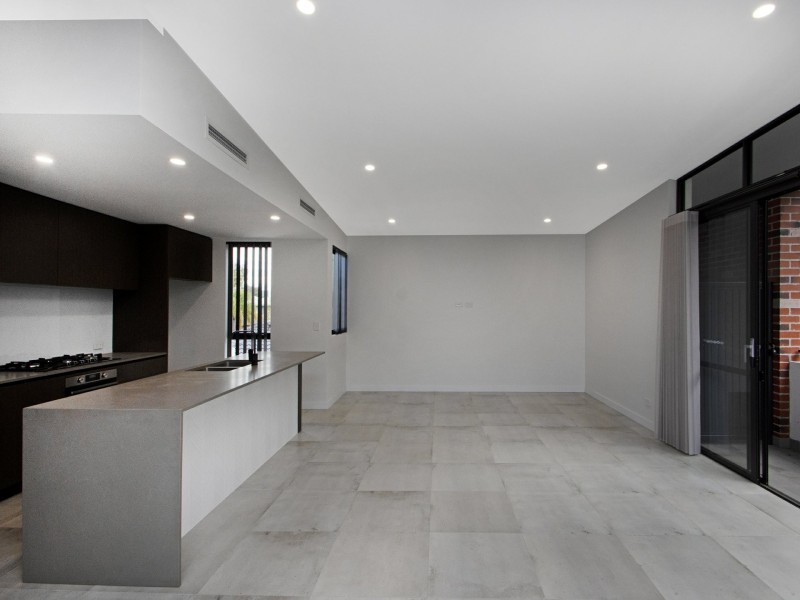 2/130 Gladstone Road, Rivervale WA 6103