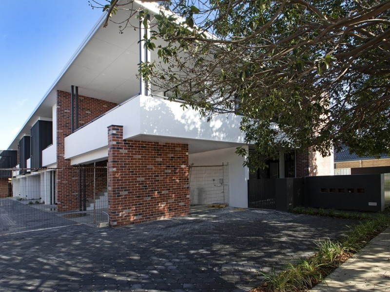 2/130 Gladstone Road, Rivervale WA 6103