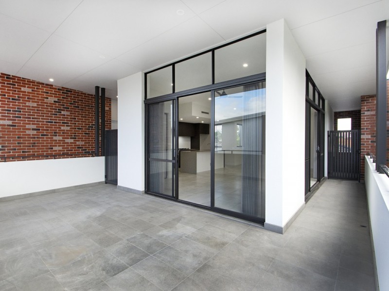 2/130 Gladstone Road, Rivervale WA 6103