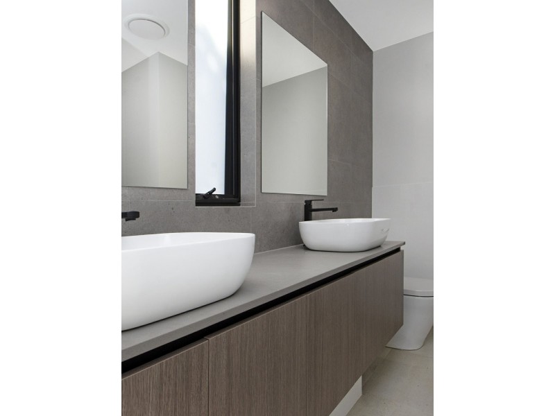 1/132 Gladstone Road, Rivervale WA 6103