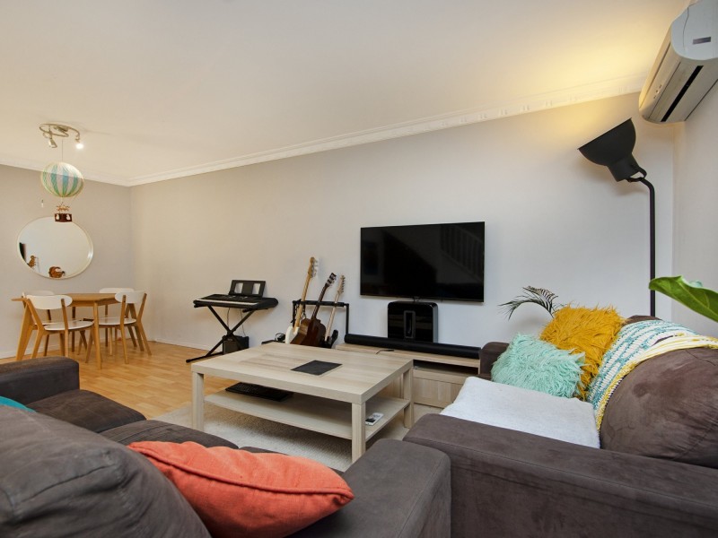 8 Aranda Place, Leederville WA 6007