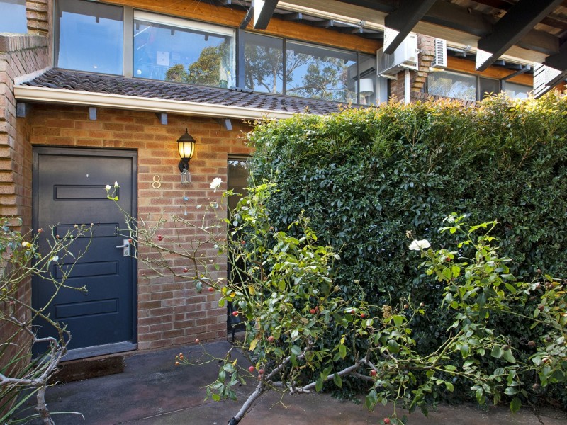 8 Aranda Place, Leederville WA 6007