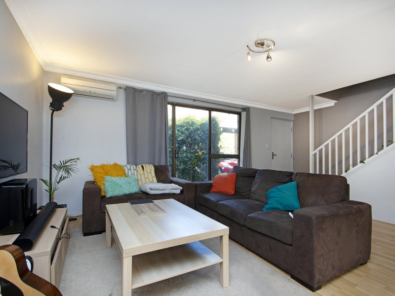 8 Aranda Place, Leederville WA 6007