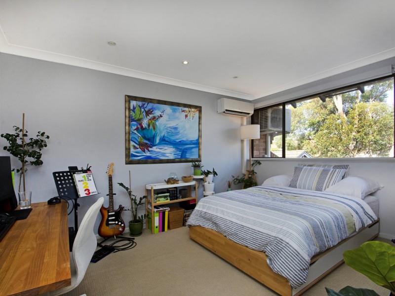 8 Aranda Place, Leederville WA 6007