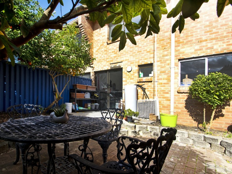 8 Aranda Place, Leederville WA 6007