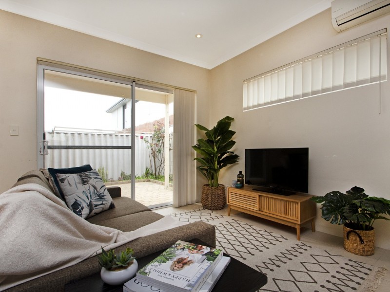 13C Myimbar Way, Nollamara WA 6061