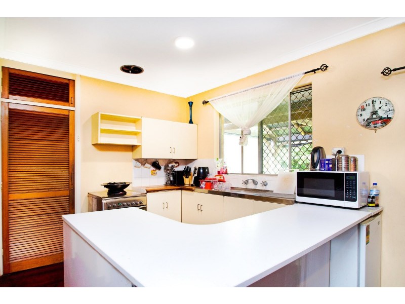 56 Schruth Street North, Kelmscott WA 6111