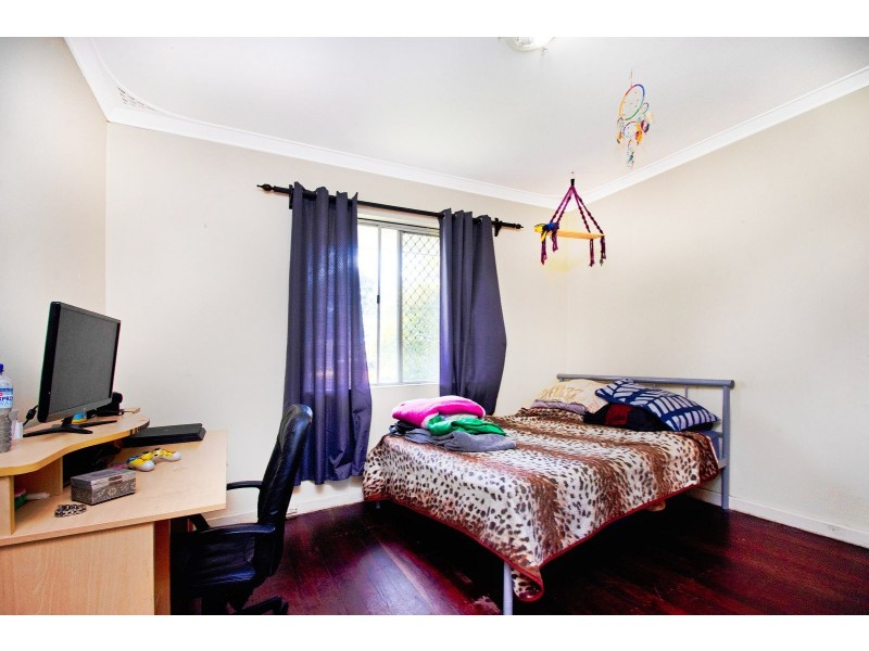 56 Schruth Street North, Kelmscott WA 6111