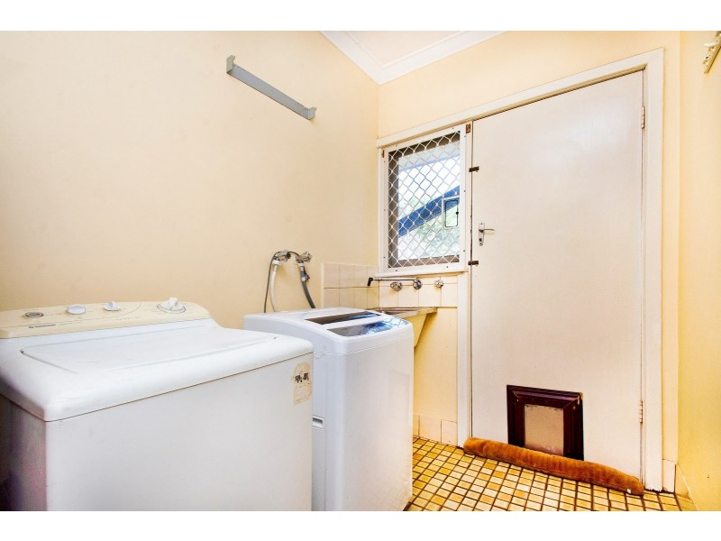 56 Schruth Street North, Kelmscott WA 6111