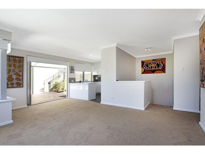 Unit 11/26 Edgehill Street, Scarborough WA 6019