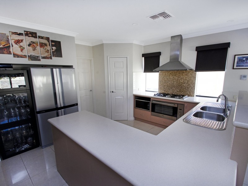 15 Skeit Road, Darch WA 6065